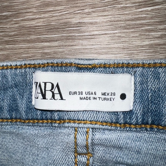 ZARA light washed jeans size 6 - Picture 5 of 5
